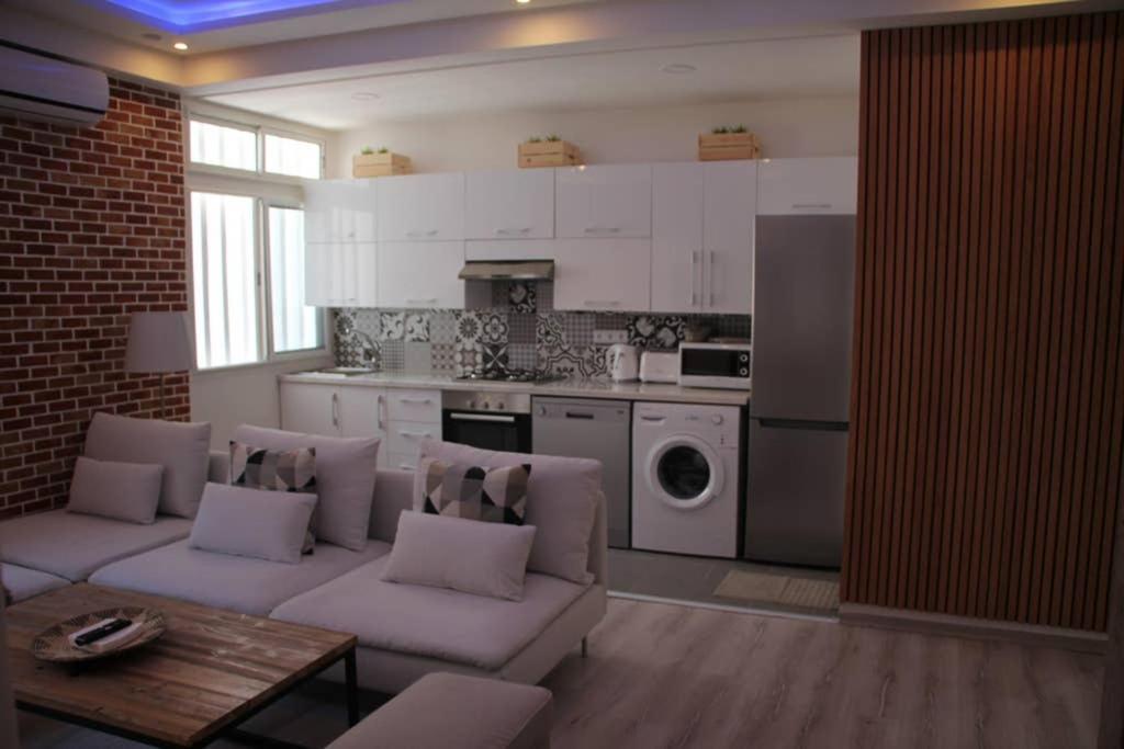 New Luxury Apartment 3- Best Location In Rabat Bagian luar foto